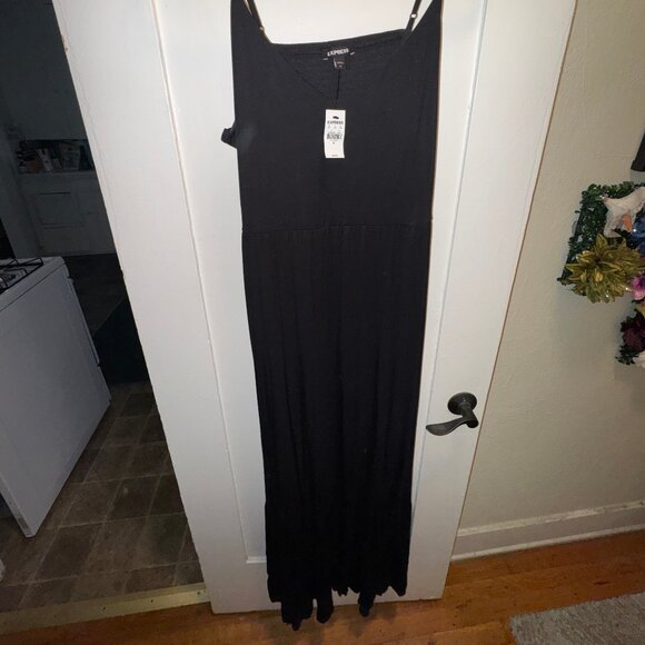Express – Black Tiered Ruffle V-Neck, Back Cut-Out Maxi Dress (Size XL), NWT - Picture 2 of 5